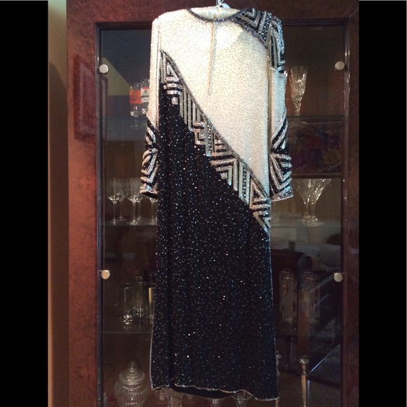 Judith Ann Creations Black and White Dress - Picture 2 of 16